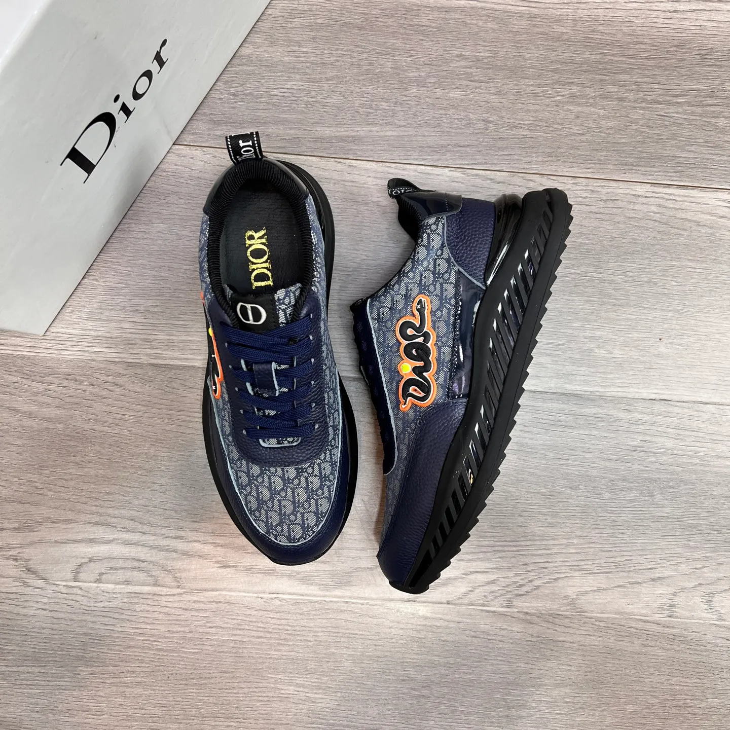 Factory price: 438💰Dior original quality.~ Unique modern style sneakers. 🏃A must-have casual shoe for trendy men😍😍 Imported cowhide fabric, sheepskin foot pads (refuse to discolor and grind feet) soles: Original soles specially provided by the original factory, French lazy style design ⚠️Fit to the feet, original quality, super comfortable original soles. It’s like shooting the real thing🎬The real thing is better, high-quality sneakers, men’s shoe size: 38-44 (45 and 46 can be customized)